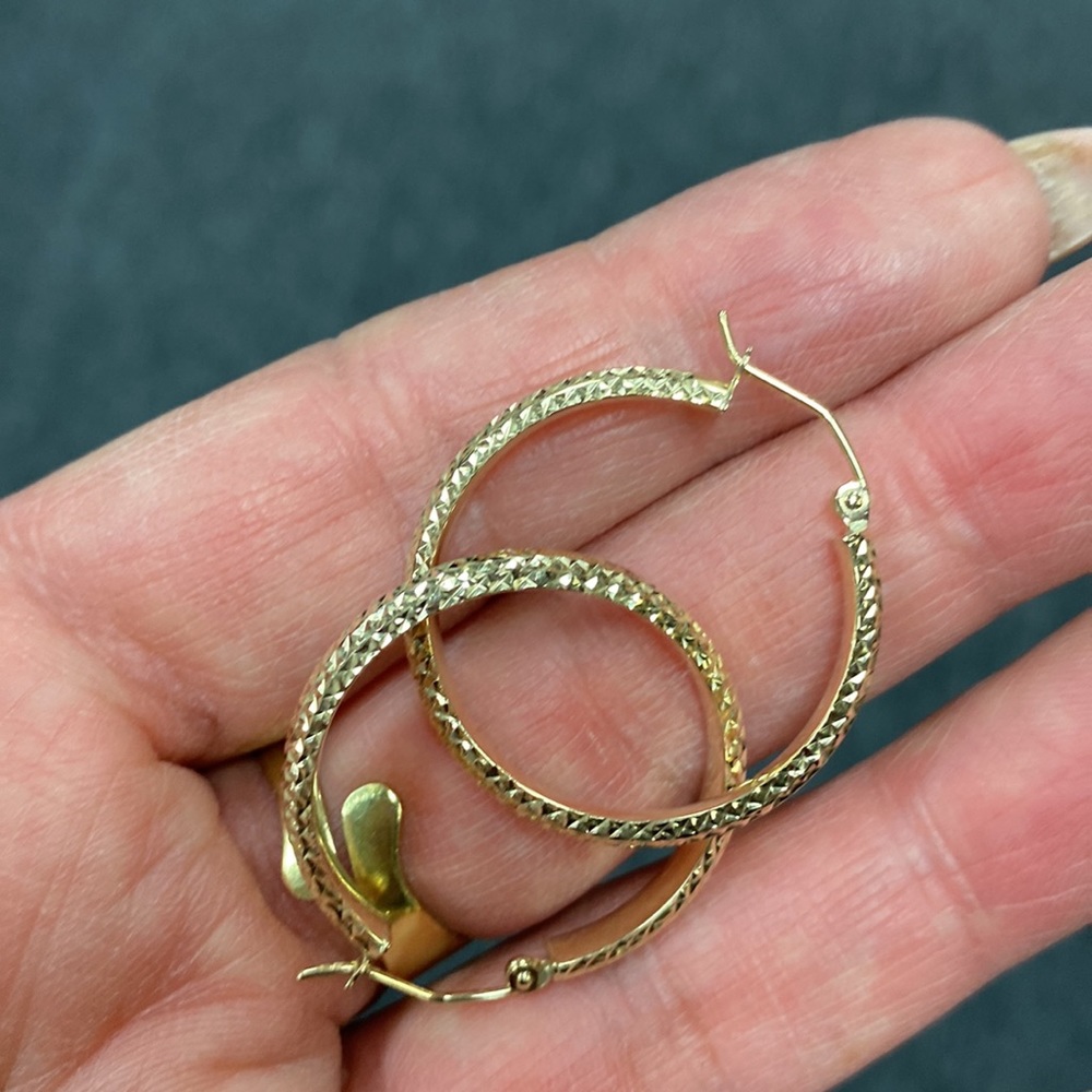 New 14k Yellow Gold Hoop Earrings 30mm - Picture 9 of 16